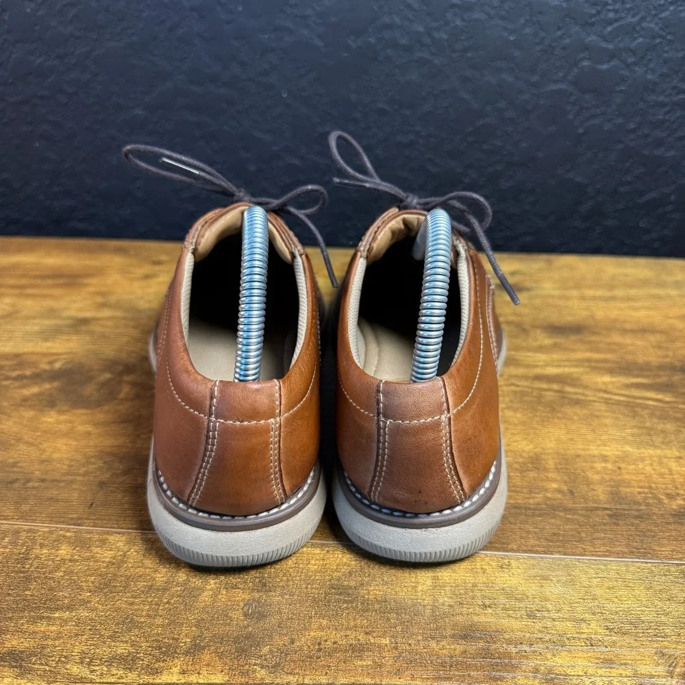 Johnston & Murphy XC4 Prentiss Brown Leather Plain Toe Oxford Boys Size 5M